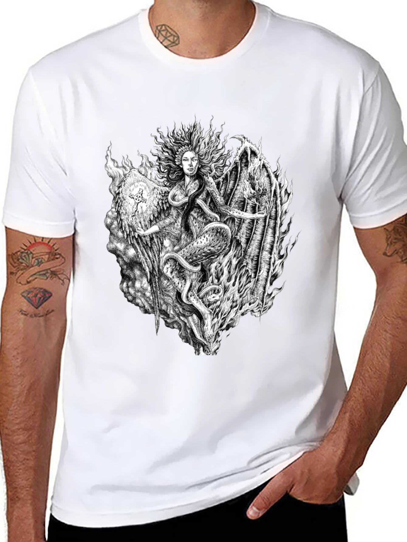 Serpent Queen Graphic Tee - Black