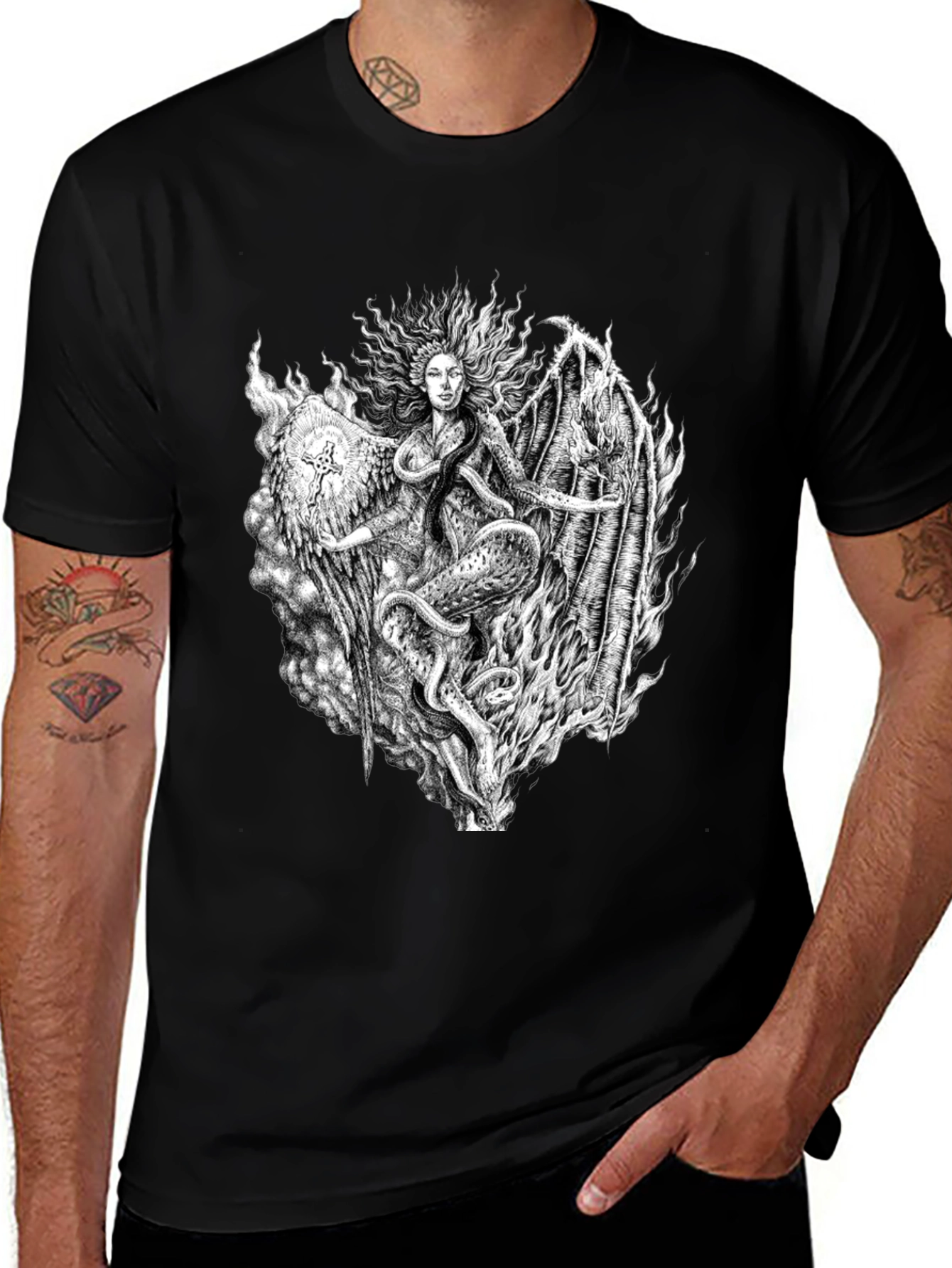 Serpent Queen Graphic Tee - Black
